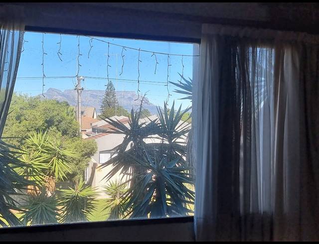 4 BEDROOM HOUSE FOR SALE IN TABLE VIEW